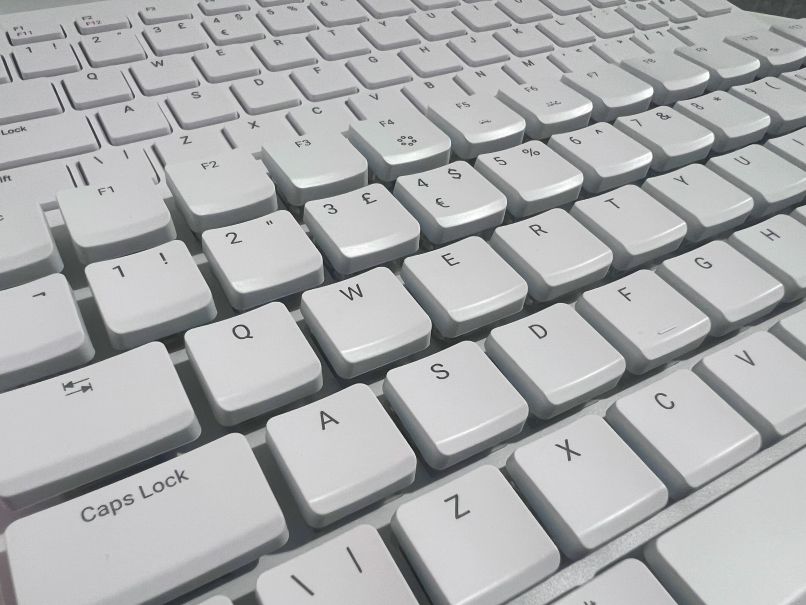 NVMe, 16GB RAM, Mechanical Keys 26 Raspberry Pi 500+ Review - Keycaps