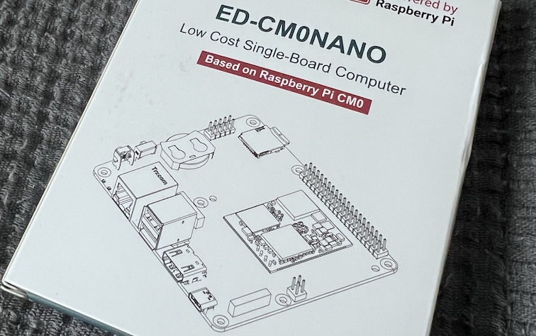 EDATEC CM0NANO Carrier Board with Raspberry Pi Compute Module 0 - Packaging